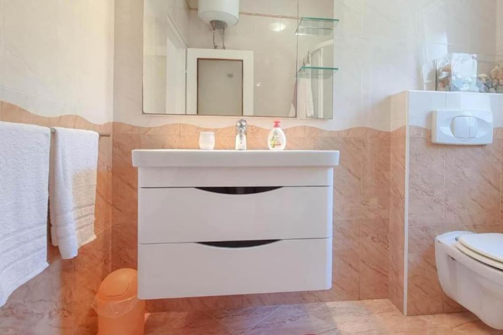 App Racy Apartment Umag Luaran gambar